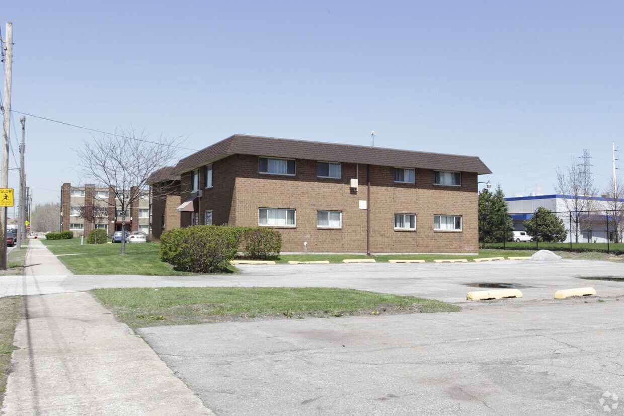 Building Photo - Harbor Meadows