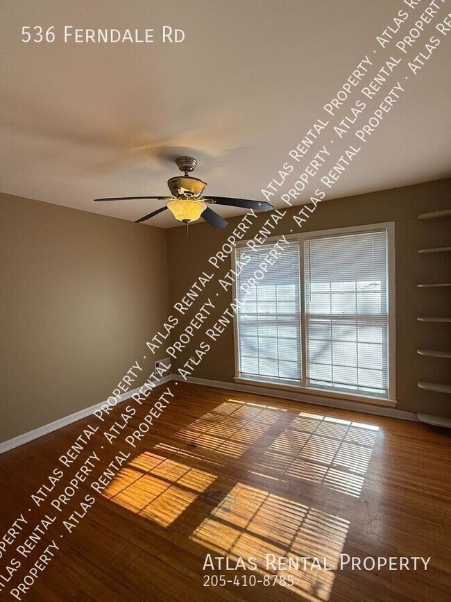 Foto del edificio - 536 Ferndale Rd