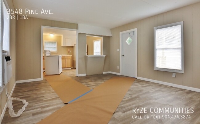 Building Photo - 3548 Pine Ave