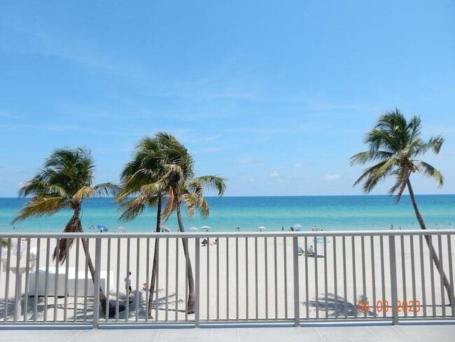Foto del edificio - 400 N Surf Rd