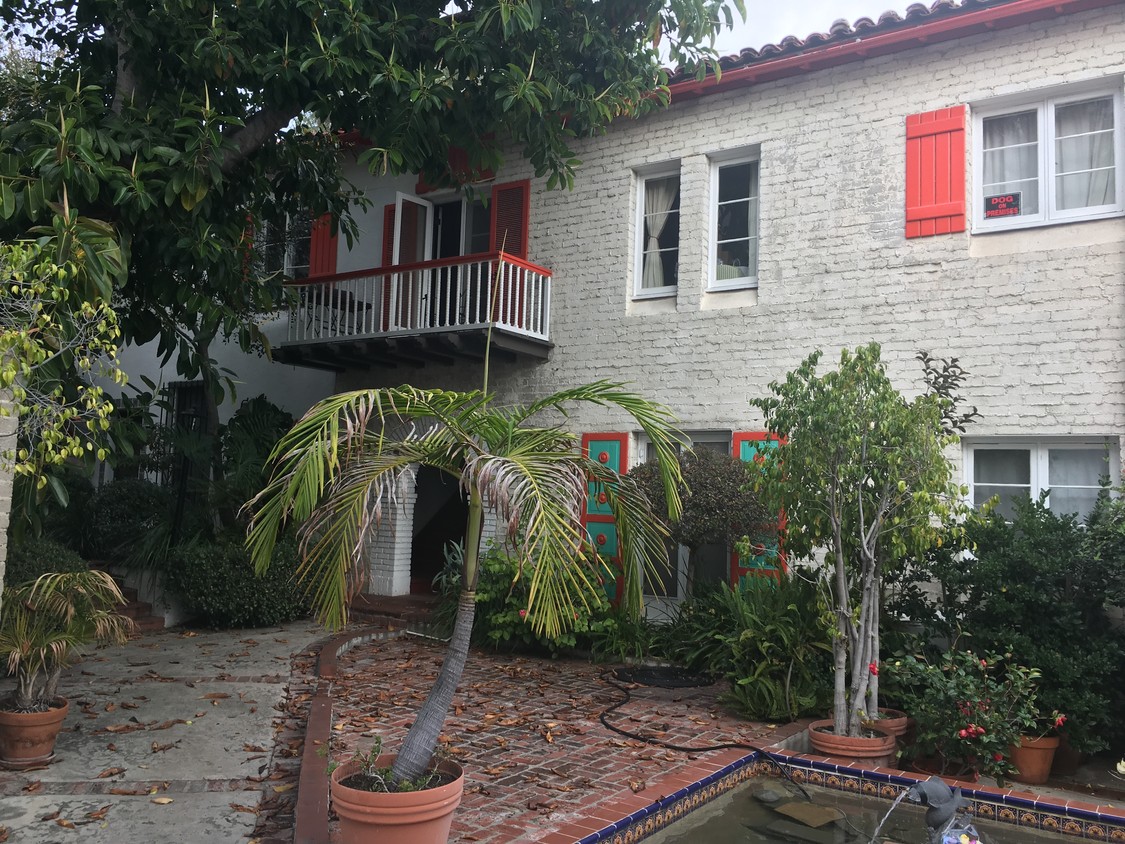 Primary Photo - 1332 Miller Dr