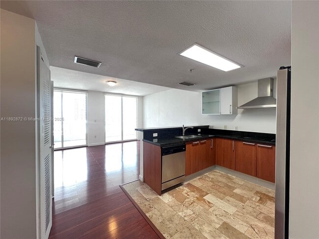 Foto del edificio - 170 SE 14th St