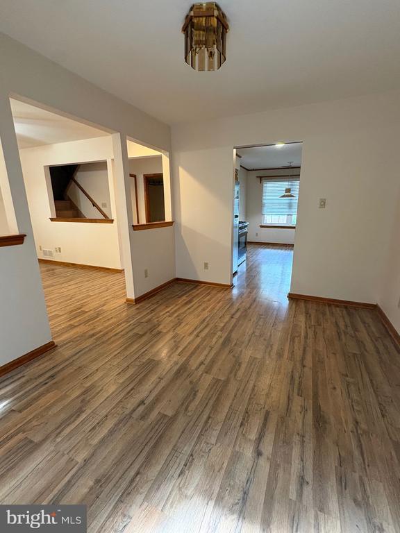 Foto del edificio - 8 Partridge Ct