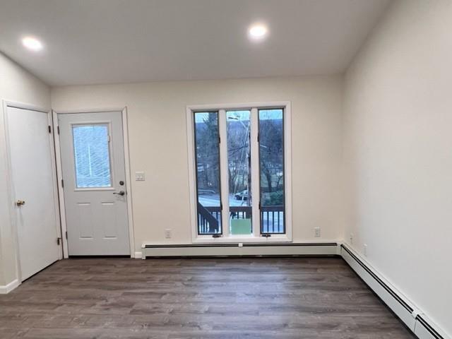 Building Photo - 687 Jersey Ave