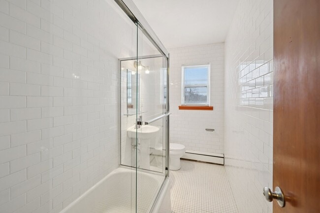 Interior Photo - East River Terrace