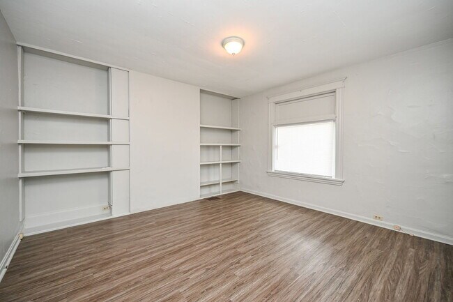 Foto del edificio - 2535 Vestry Ave