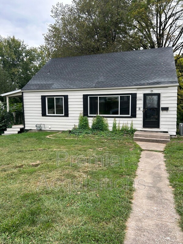 Building Photo - 2701 Benbow Ave