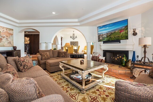 Foto del edificio - 875 Sand Point Rd