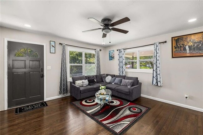 Foto del edificio - 4317 Brookside Dr