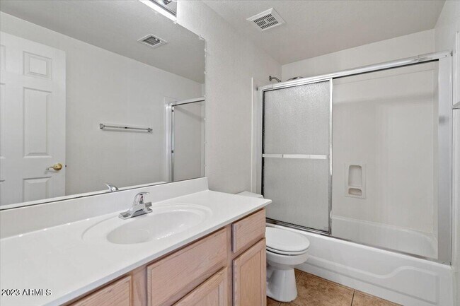 Foto del edificio - 2013 W Tracy Ln