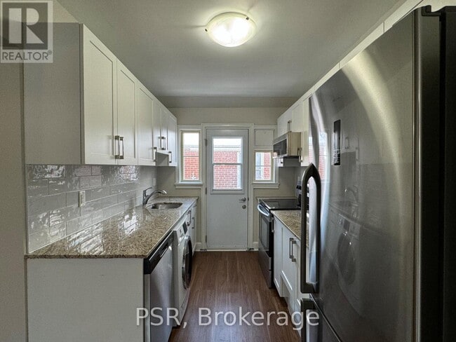 Building Photo - 1351 Bayview Ave