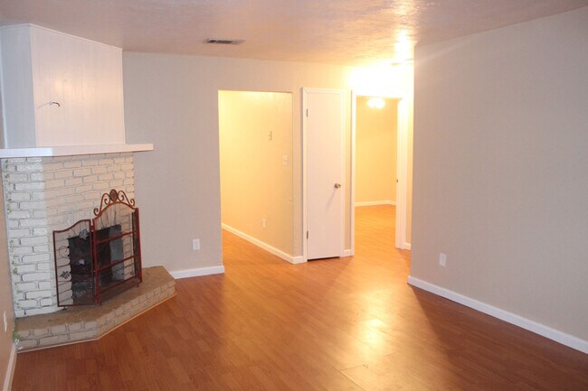 Foto del edificio - 2/2 Duplex Convenient to TCC and FSU