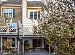 Building Photo - 12859 Mill House Ct