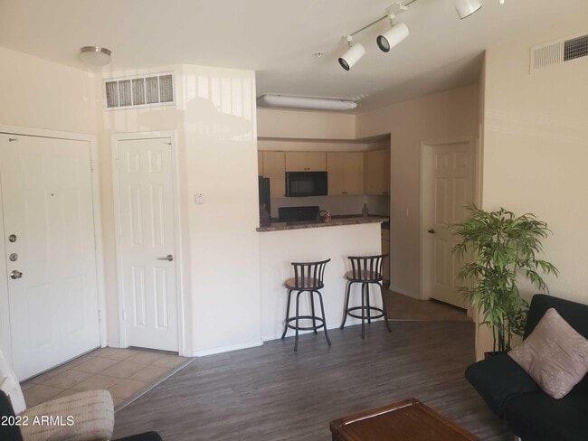 Building Photo - 18416 N Cave Creek Rd