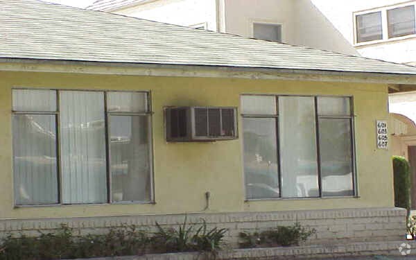 Foto principal - 601--607 Brookside Ave
