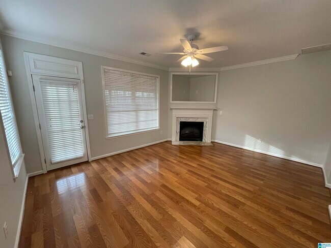 Building Photo - 401 Midridge Ln