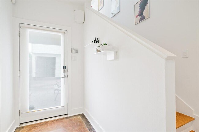 Foto del edificio - 2220 Bastrop St