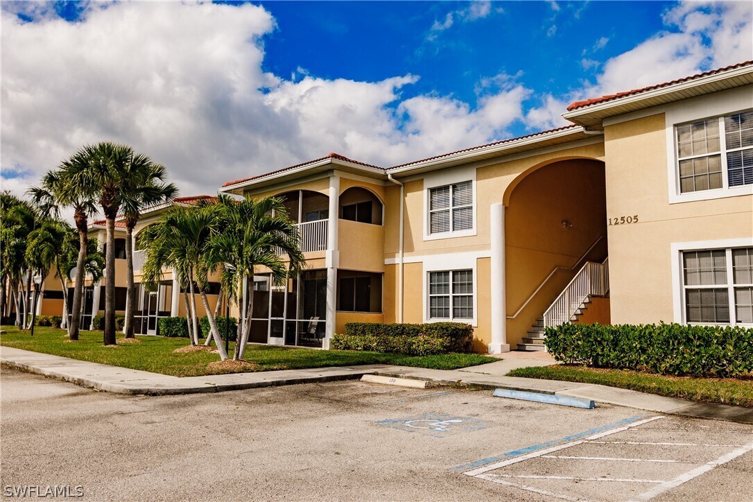 Foto principal - 12505 McGregor Blvd