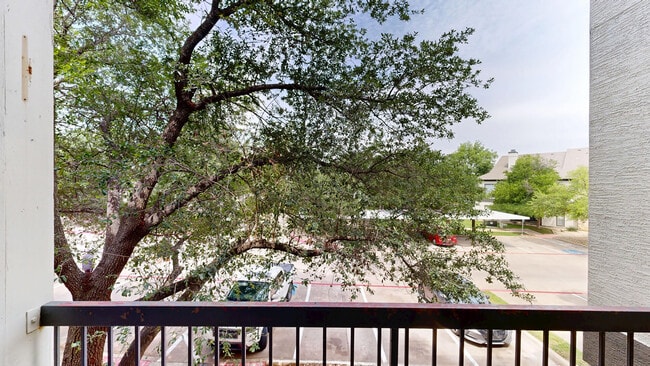 Interior Photo - Red Stone Ranch