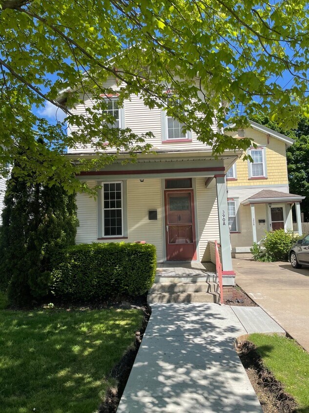Primary Photo - 390 4th St