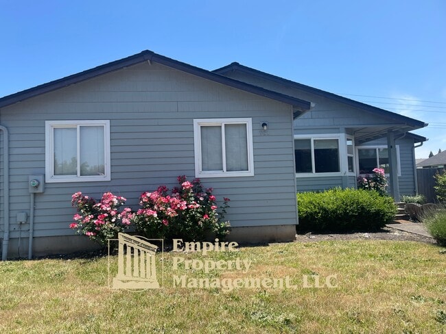 Foto del edificio - 981 Echo Hollow Rd