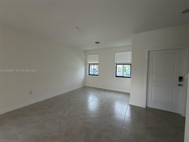 Foto del edificio - 1432 NE 4th Ave
