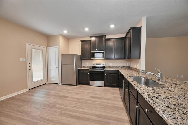 Building Photo - 22127 Lost Lantern Dr