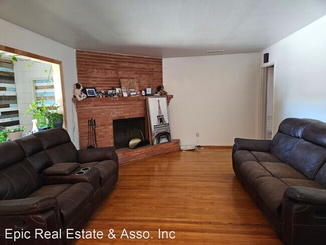 Foto del edificio - 3 br, 2 bath House - 825 Newgate Way