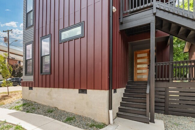 Building Photo - 507 Dupree St
