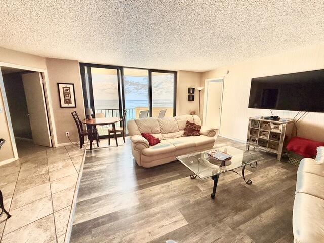 Building Photo - 2800 N Ocean Dr