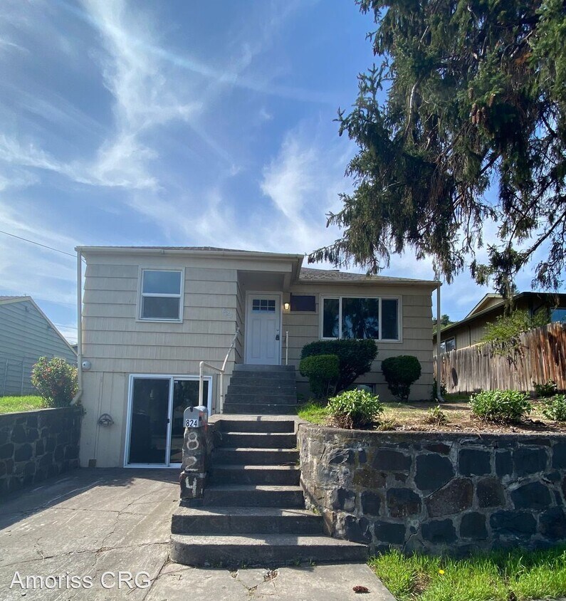 824 E 14th St, The Dalles, OR 97058 House Rental in The Dalles, OR