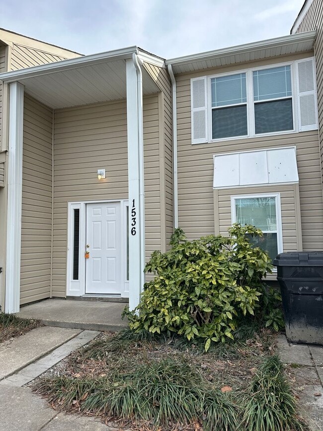 Building Photo - 1536 Garland Way