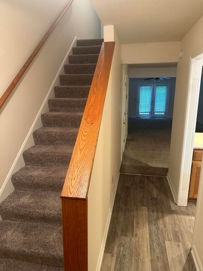 Building Photo - 1017 Smither Dr