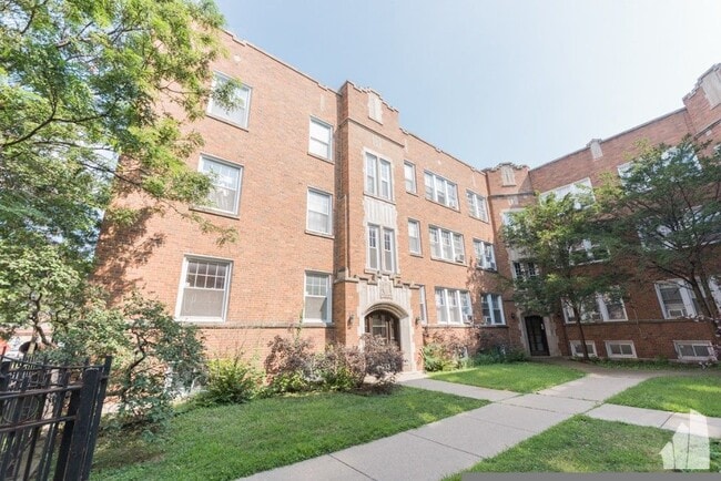 Foto del edificio - 1831 W Foster Ave