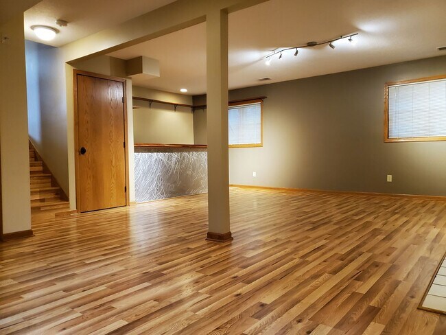 Foto del edificio - Elliot Park Minneapolis, Stand Alone House, Updated and Eco-friendly
