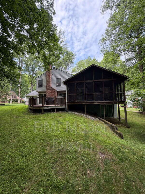 Building Photo - 4035 Huckleberry Row