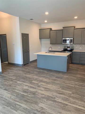 Foto del edificio - 609 W Carpenter St