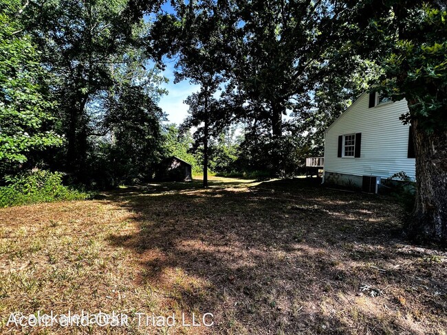 Building Photo - 2 br, 1 bath House - 8118 Walnut Cove Road