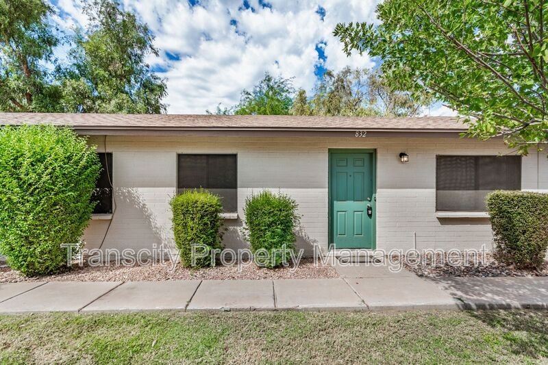 Photo - 832 W Laguna Dr