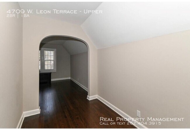 Building Photo - Newly renovated 2 bedroom upper!!
