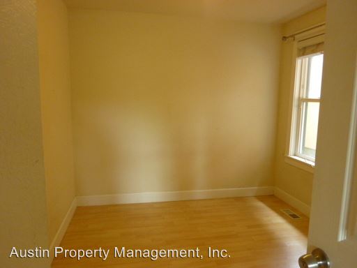 Foto del edificio - 235 NW Broadway St