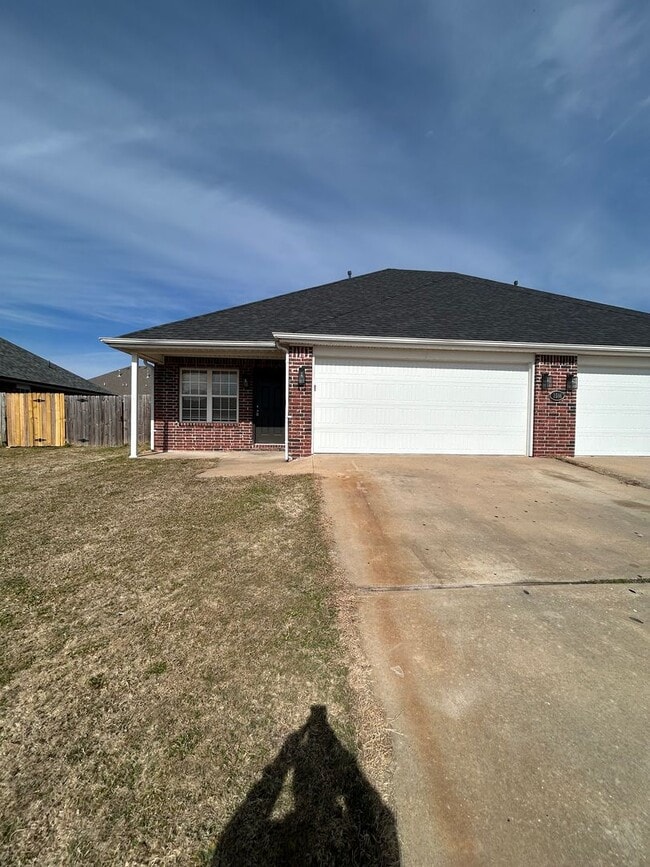 Building Photo - 1598 Tolleson Loop