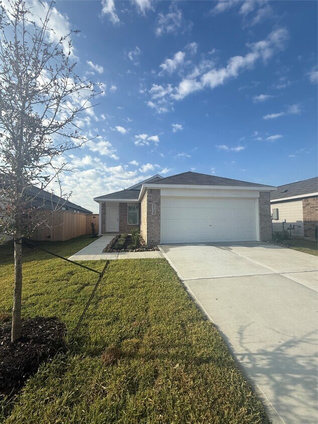 Primary Photo - 1739 W Stroker Rd