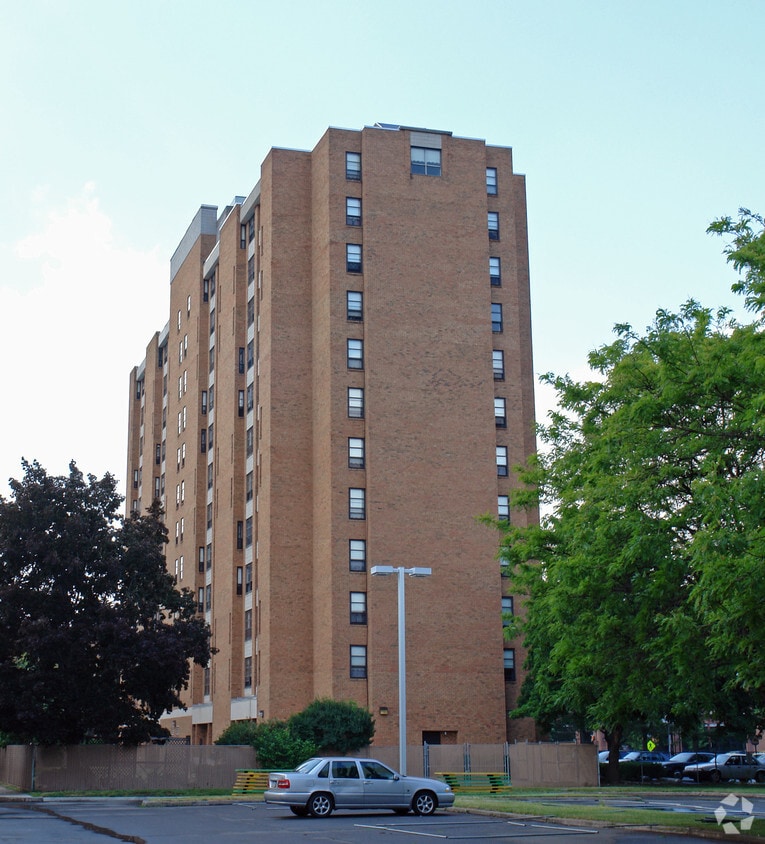 Primary Photo - B'Nai B'Rith Apartments