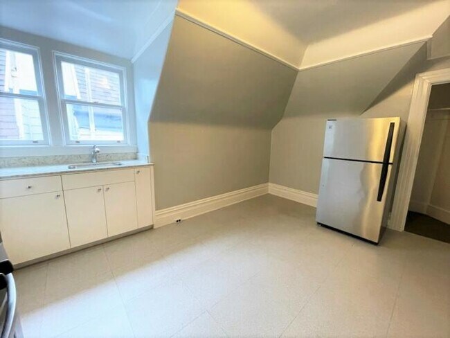 Building Photo - 1 bedroom in San Francisco CA 94110