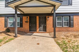 Building Photo - 407 Park Ave