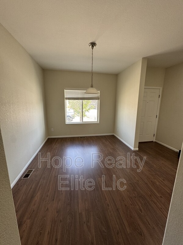 Foto del edificio - 6672 Kearsarge Dr