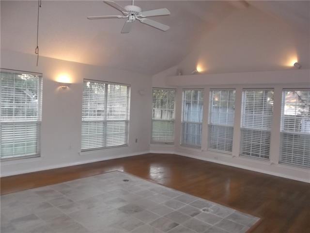Building Photo - 730 Penwood Dr