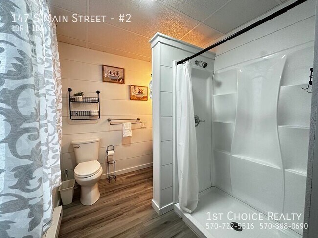 Foto del edificio - 147 S Main St