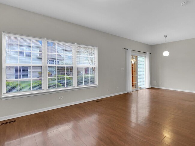 Foto del edificio - 10089 Thornton Way